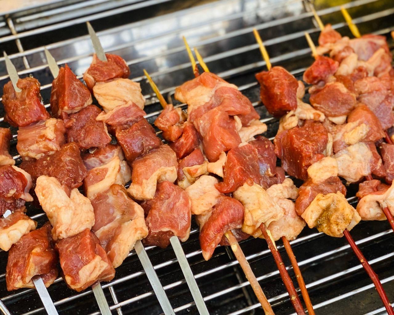 夏季自制羊肉串，配方教学，烧烤不出门安全放心-舌尖上的美食